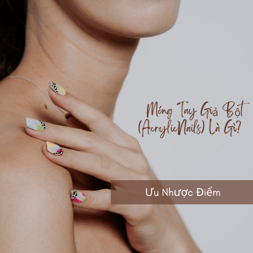 Bột acrylic, dung dịch monomer và cọ nail dùng để làm móng tay giả bột